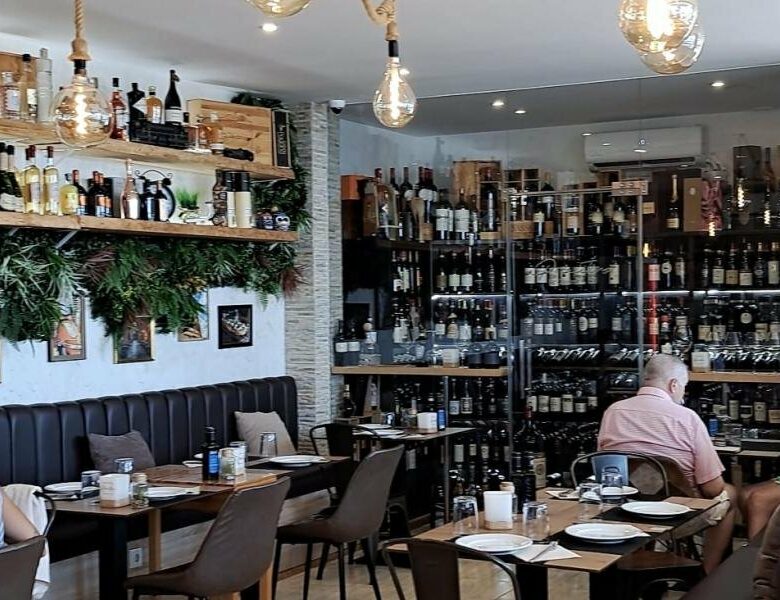 FOR SALE 🏡 Beachfront Restaurant Premises with Valid Licence, Fully Equipped – Marbella Centro, Marbella 🇪🇸