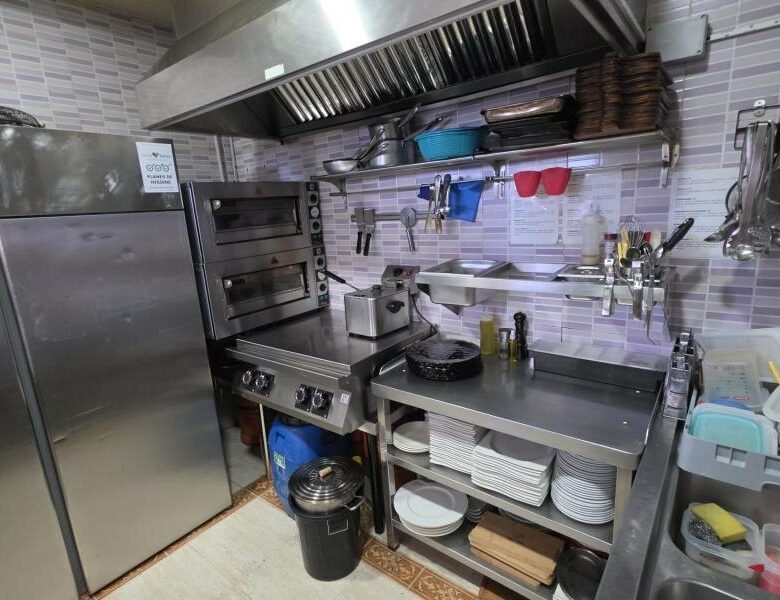 FOR SALE 🏡 Beachfront Restaurant Premises with Valid Licence, Fully Equipped – Marbella Centro, Marbella 🇪🇸