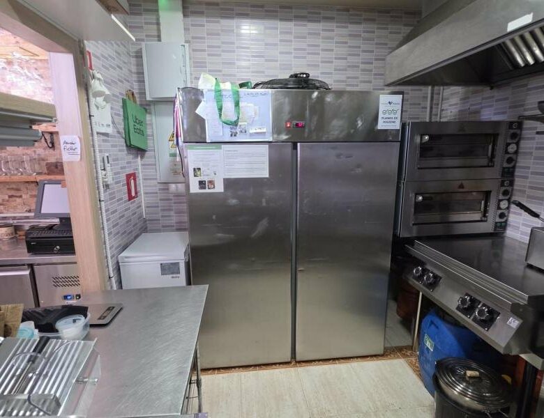 FOR SALE 🏡 Beachfront Restaurant Premises with Valid Licence, Fully Equipped – Marbella Centro, Marbella 🇪🇸