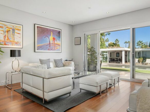 FOR SALE 🏡 Contemporary Villa with Gym, Sauna and Cinema, Walking Distance to Puerto Banús – Nueva Andalucía, Marbella 🇪🇸