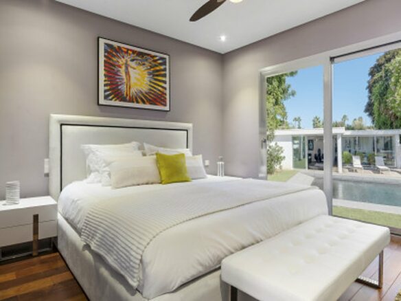 FOR SALE 🏡 Contemporary Villa with Gym, Sauna and Cinema, Walking Distance to Puerto Banús – Nueva Andalucía, Marbella 🇪🇸