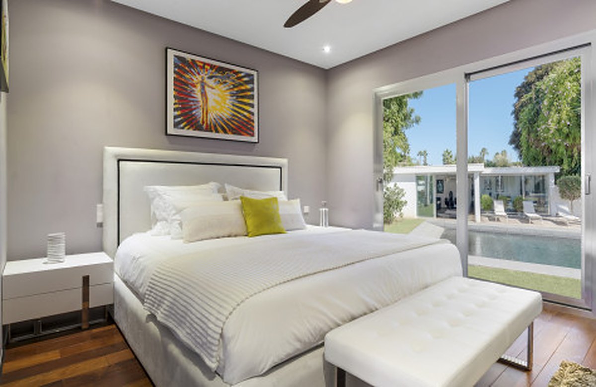 FOR SALE 🏡 Contemporary Villa with Gym, Sauna and Cinema, Walking Distance to Puerto Banús – Nueva Andalucía, Marbella 🇪🇸
