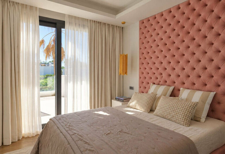 FOR SALE 🏡 Brand-New Six-Bedroom Contemporary Villa with Heated Pool in a Gated Community – Nueva Andalucía, Marbella 🇪🇸
