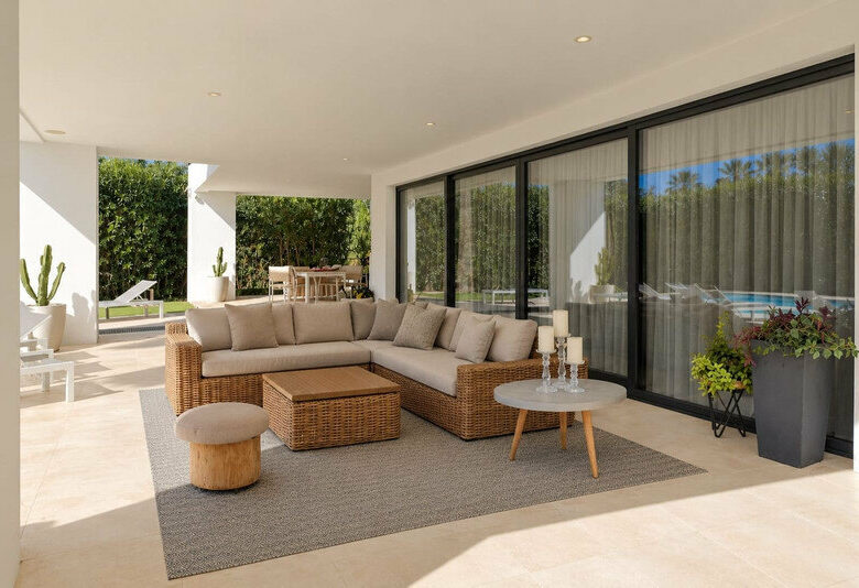 FOR SALE 🏡 Brand-New Six-Bedroom Contemporary Villa with Heated Pool in a Gated Community – Nueva Andalucía, Marbella 🇪🇸