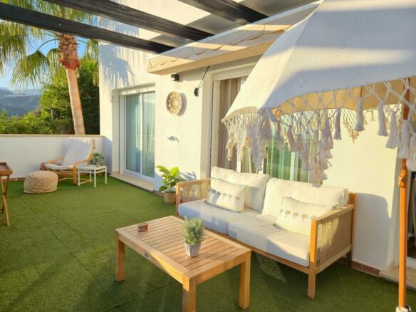 FOR SALE 🏡 Renovated Corner Townhouse with Panoramic Sea and Golf Views – Santa Clara, Marbella East 🇪🇸