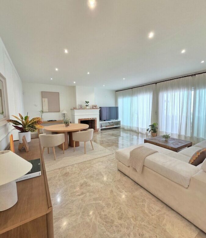 FOR SALE 🏡 Renovated Corner Townhouse with Panoramic Sea and Golf Views – Santa Clara, Marbella East 🇪🇸