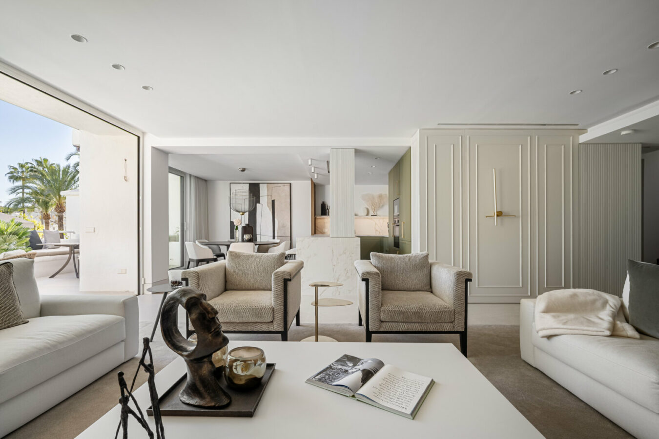 FOR SALE 🏡 Frontline Beach Duplex Penthouse with Rooftop Terrace and Sea Views – Golden Mile, Marbella 🇪🇸