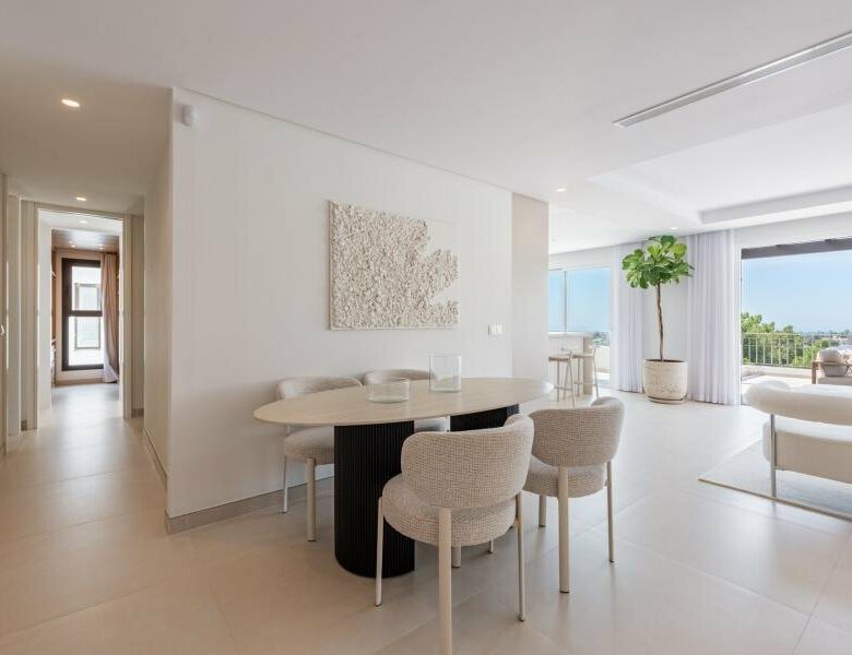 FOR SALE 🏡 Two-Level Duplex Penthouse with Private Plunge Pool and Panoramic Views – La Quinta, Benahavís 🇪🇸