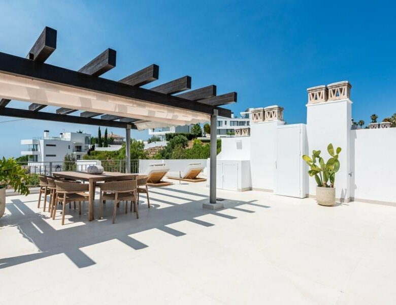 FOR SALE 🏡 Two-Level Duplex Penthouse with Private Plunge Pool and Panoramic Views – La Quinta, Benahavís 🇪🇸