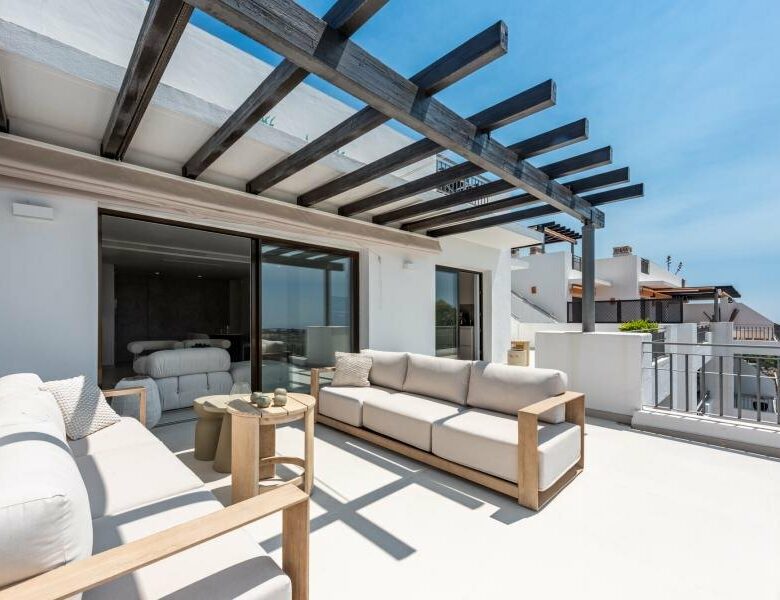 FOR SALE 🏡 Two-Level Duplex Penthouse with Private Plunge Pool and Panoramic Views – La Quinta, Benahavís 🇪🇸