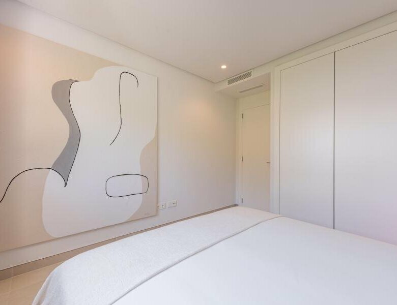 FOR SALE 🏡 Two-Level Duplex Penthouse with Private Plunge Pool and Panoramic Views – La Quinta, Benahavís 🇪🇸