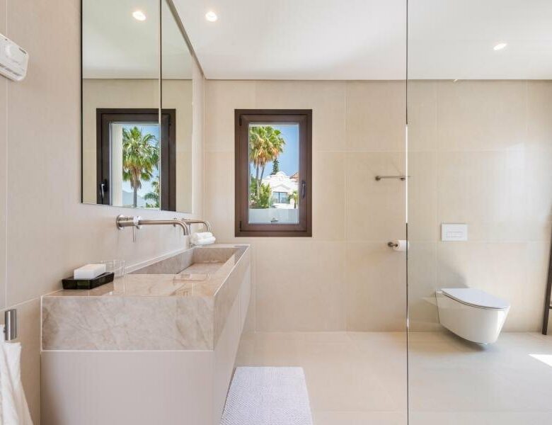 FOR SALE 🏡 Two-Level Duplex Penthouse with Private Plunge Pool and Panoramic Views – La Quinta, Benahavís 🇪🇸
