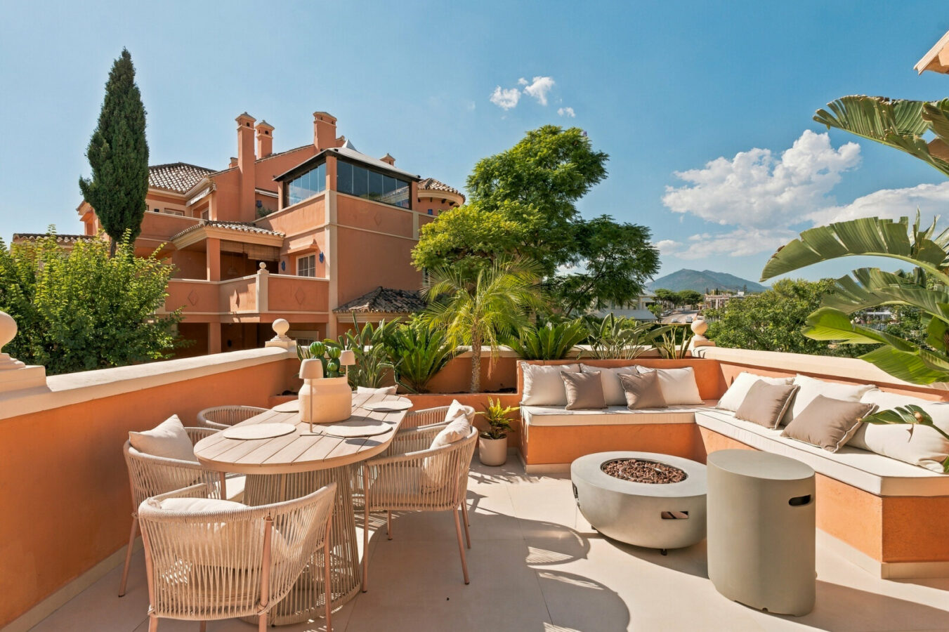 duplex-penthouse-nueva-andalucia-marbella-01 FOR SALE 🏡 Renovated Duplex Penthouse with Rooftop Jacuzzi and Outdoor Kitchen – Nueva Andalucía, Marbella 🇪🇸