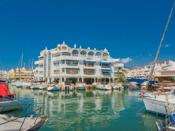 FOR SALE 🏡 639 m² Duplex Penthouse on the Marina with Nine Bedrooms and Private Pool Terrace – Puerto Marina, Benalmádena 🇪🇸