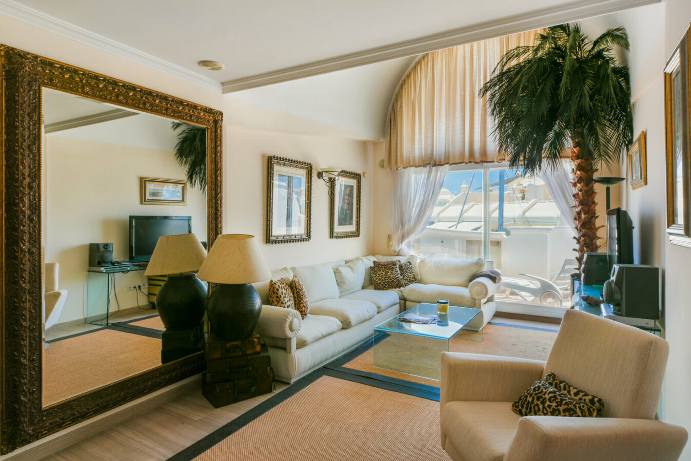 FOR SALE 🏡 639 m² Duplex Penthouse on the Marina with Nine Bedrooms and Private Pool Terrace – Puerto Marina, Benalmádena 🇪🇸
