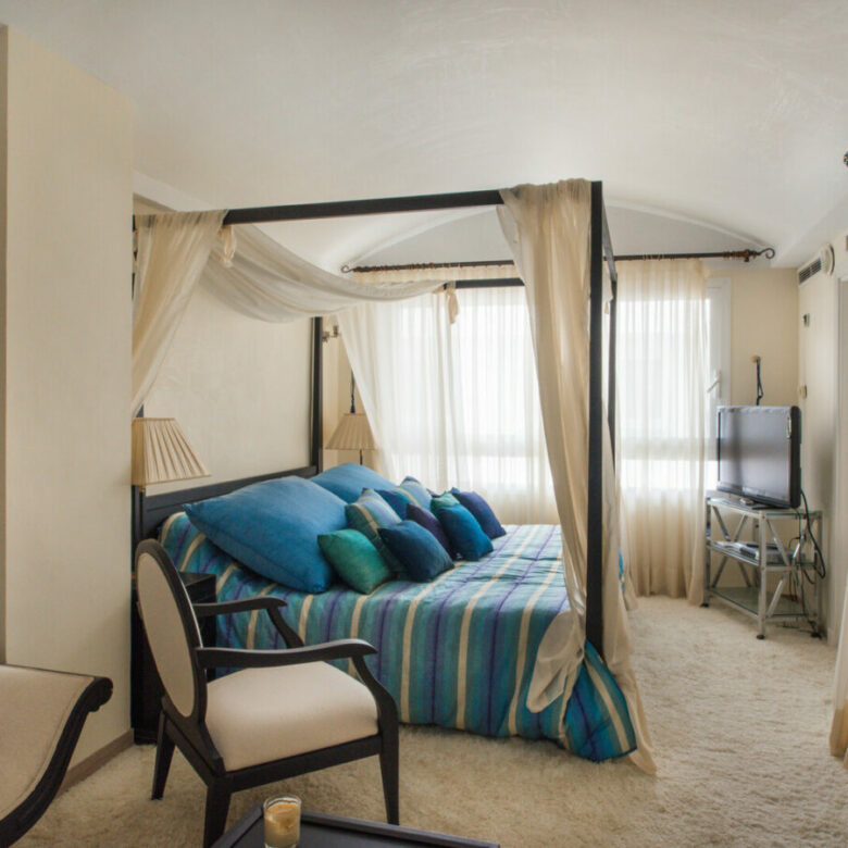FOR SALE 🏡 639 m² Duplex Penthouse on the Marina with Nine Bedrooms and Private Pool Terrace – Puerto Marina, Benalmádena 🇪🇸