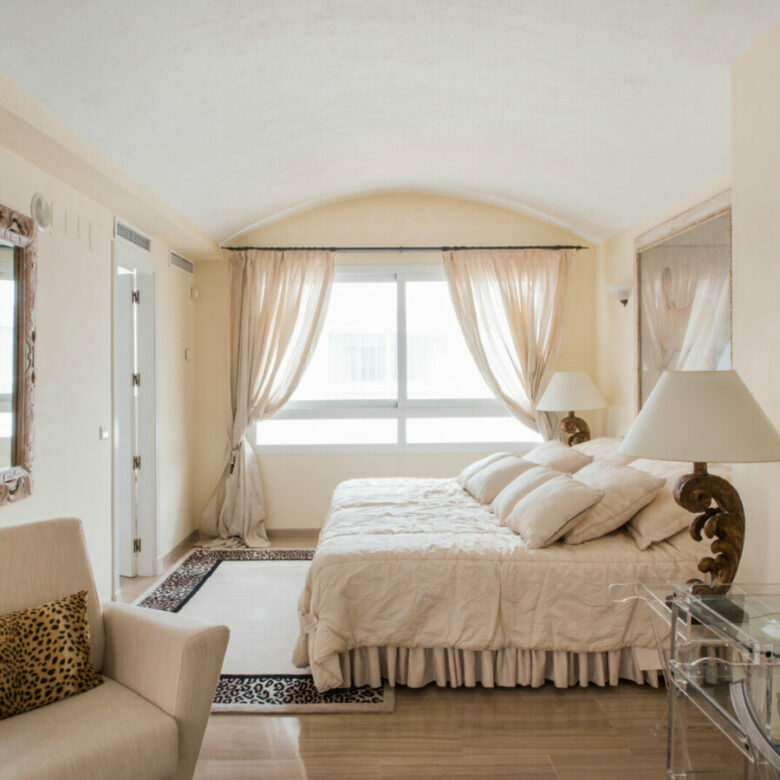 FOR SALE 🏡 639 m² Duplex Penthouse on the Marina with Nine Bedrooms and Private Pool Terrace – Puerto Marina, Benalmádena 🇪🇸