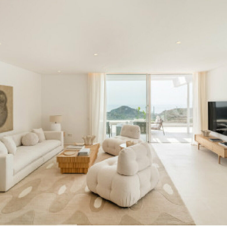 FOR SALE 🏡 Duplex Penthouse with Private Heated Rooftop Pool and Panoramic Views – Palo Alto, Ojén 🇪🇸