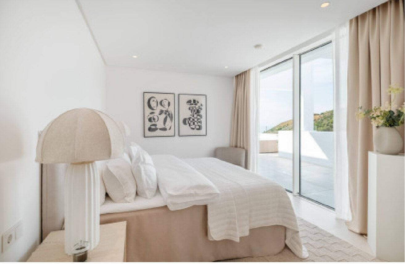 FOR SALE 🏡 Duplex Penthouse with Private Heated Rooftop Pool and Panoramic Views – Palo Alto, Ojén 🇪🇸