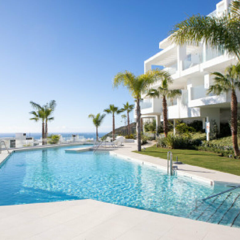 FOR SALE 🏡 Duplex Penthouse with Private Heated Rooftop Pool and Panoramic Views – Palo Alto, Ojén 🇪🇸