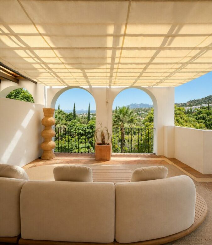 FOR SALE 🏡 Duplex Penthouse with 179 m² of Terraces and Panoramic Sea Views – Sierra Blanca, Marbella Golden Mile 🇪🇸