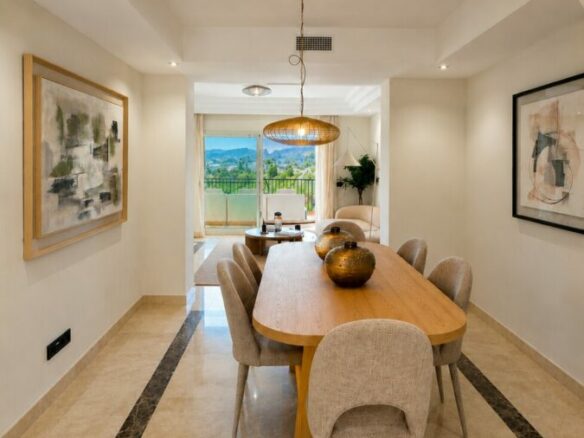 FOR SALE 🏡 Duplex Penthouse with 179 m² of Terraces and Panoramic Sea Views – Sierra Blanca, Marbella Golden Mile 🇪🇸