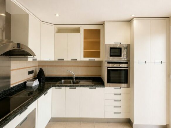 FOR SALE 🏡 Duplex Penthouse with 179 m² of Terraces and Panoramic Sea Views – Sierra Blanca, Marbella Golden Mile 🇪🇸