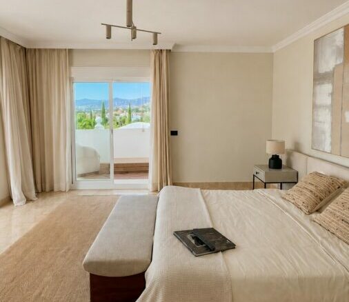 FOR SALE 🏡 Duplex Penthouse with 179 m² of Terraces and Panoramic Sea Views – Sierra Blanca, Marbella Golden Mile 🇪🇸