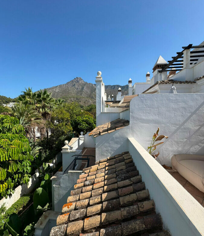 FOR SALE 🏡 Duplex Penthouse with 179 m² of Terraces and Panoramic Sea Views – Sierra Blanca, Marbella Golden Mile 🇪🇸