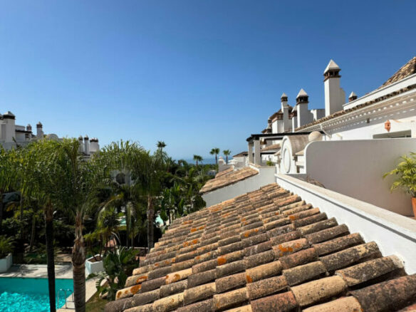 FOR SALE 🏡 Duplex Penthouse with 179 m² of Terraces and Panoramic Sea Views – Sierra Blanca, Marbella Golden Mile 🇪🇸