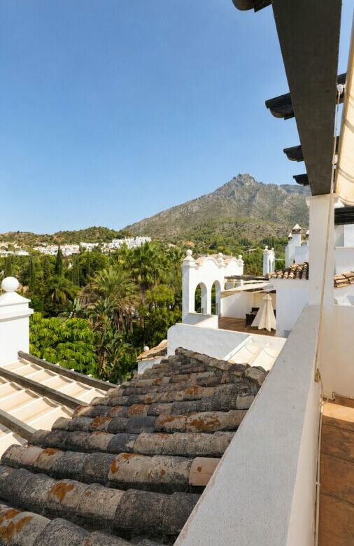 FOR SALE 🏡 Duplex Penthouse with 179 m² of Terraces and Panoramic Sea Views – Sierra Blanca, Marbella Golden Mile 🇪🇸