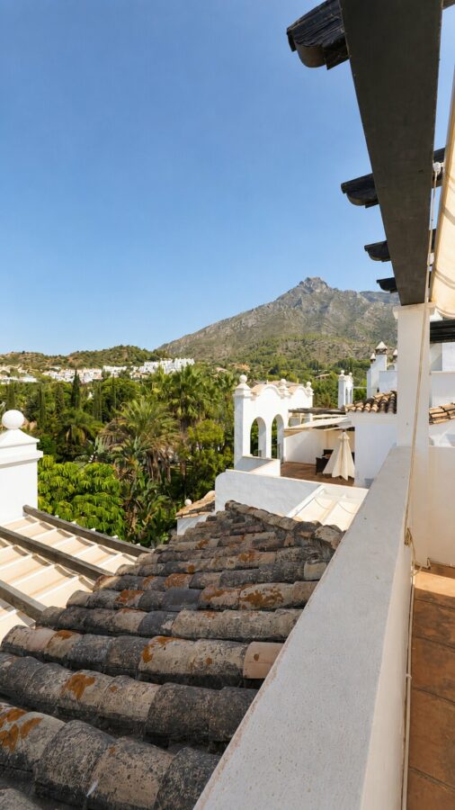 FOR SALE 🏡 Duplex Penthouse with 179 m² of Terraces and Panoramic Sea Views – Sierra Blanca, Marbella Golden Mile 🇪🇸