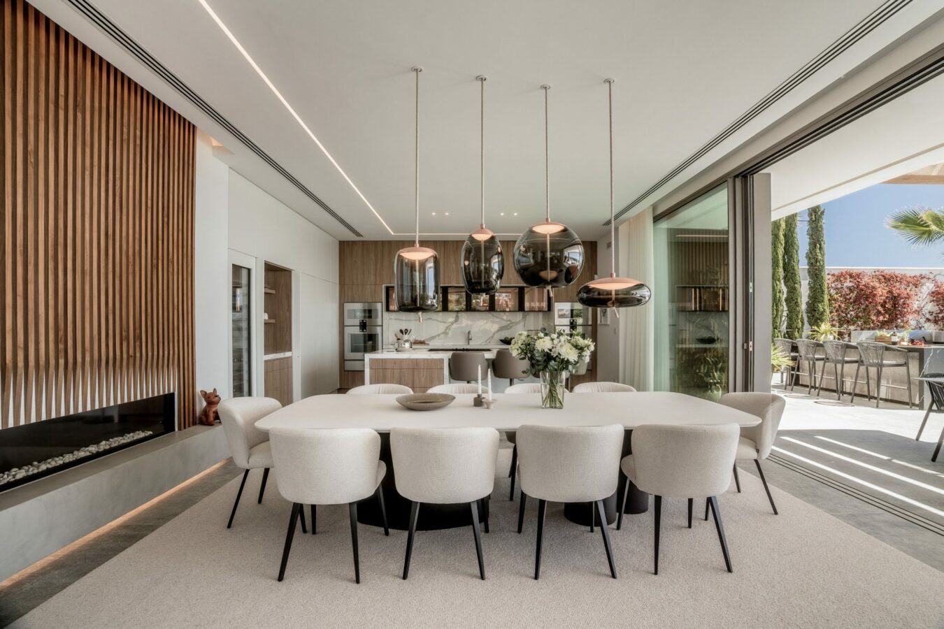 FOR SALE 🏡 Six-Bedroom Contemporary Villa with Private Spa, Gym and Panoramic Sea Views – El Herrojo Alto, La Quinta, Benahavís 🇪🇸