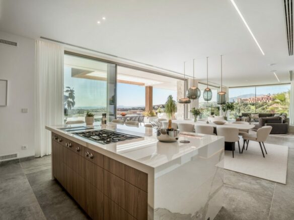 FOR SALE 🏡 Six-Bedroom Contemporary Villa with Private Spa, Gym and Panoramic Sea Views – El Herrojo Alto, La Quinta, Benahavís 🇪🇸