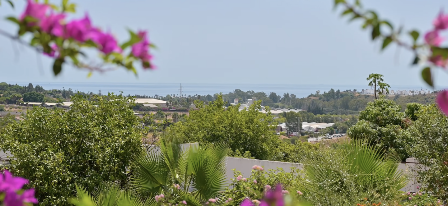 FOR SALE 🌟  Partly Renovated Finca with Sea Views Estepona – Country House for Sale
