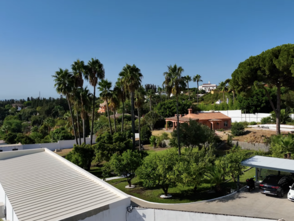 FOR SALE 🌟  Partly Renovated Finca with Sea Views Estepona – Country House for Sale