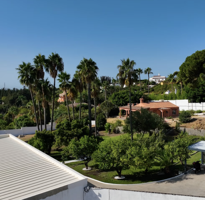 FOR SALE 🌟  Partly Renovated Finca with Sea Views Estepona – Country House for Sale