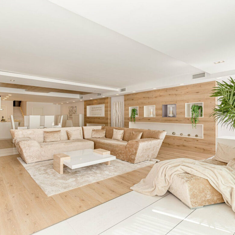 FOR SALE 🏡 Frontline Beach Duplex Apartment with Sea Views and Tropical Gardens – Puerto Banús, Marbella 🇪🇸