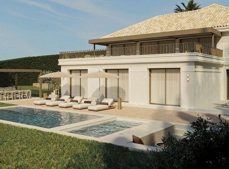 Frontline golf villa renovation project in Los Naranjos, Nueva Andalucia, Marbella