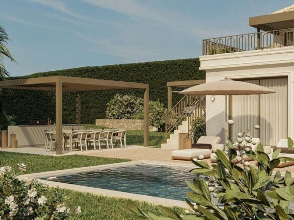 Frontline golf villa renovation project in Los Naranjos, Nueva Andalucia, Marbella