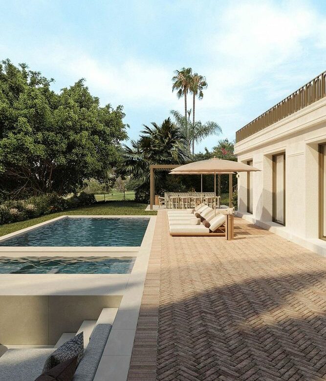 Frontline golf villa renovation project in Los Naranjos, Nueva Andalucia, Marbella