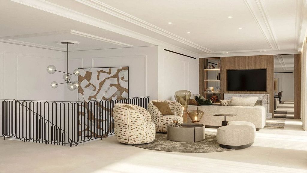 Frontline golf villa renovation project in Los Naranjos, Nueva Andalucia, Marbella