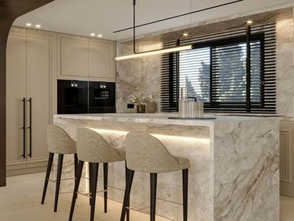 Frontline golf villa renovation project in Los Naranjos, Nueva Andalucia, Marbella