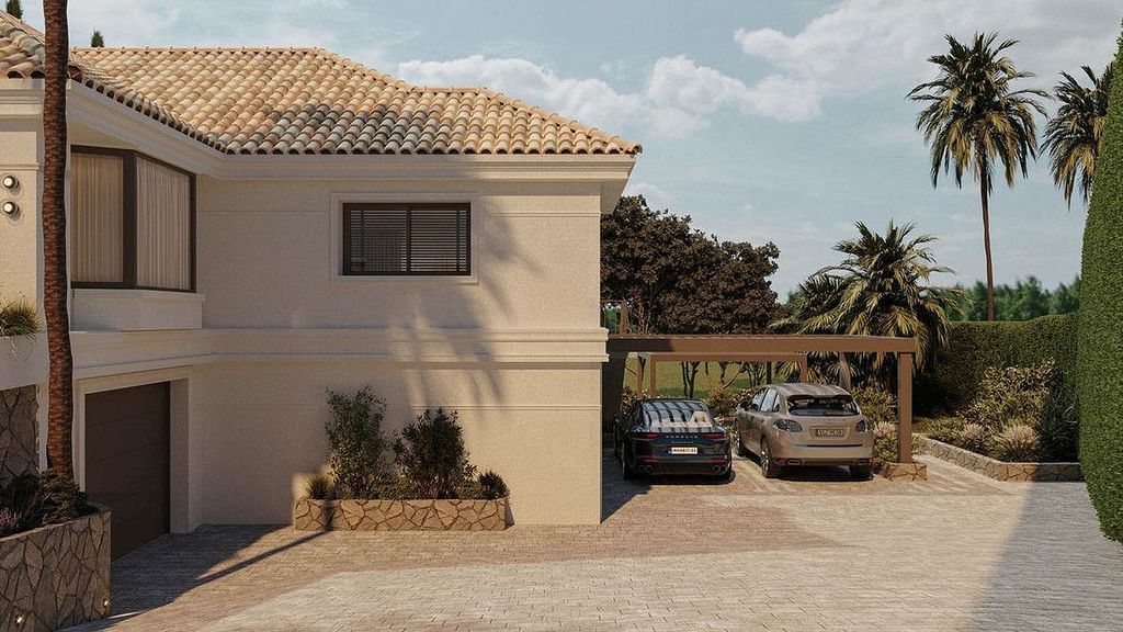 Frontline golf villa renovation project in Los Naranjos, Nueva Andalucia, Marbella
