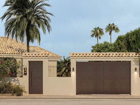 Frontline golf villa renovation project in Los Naranjos, Nueva Andalucia, Marbella