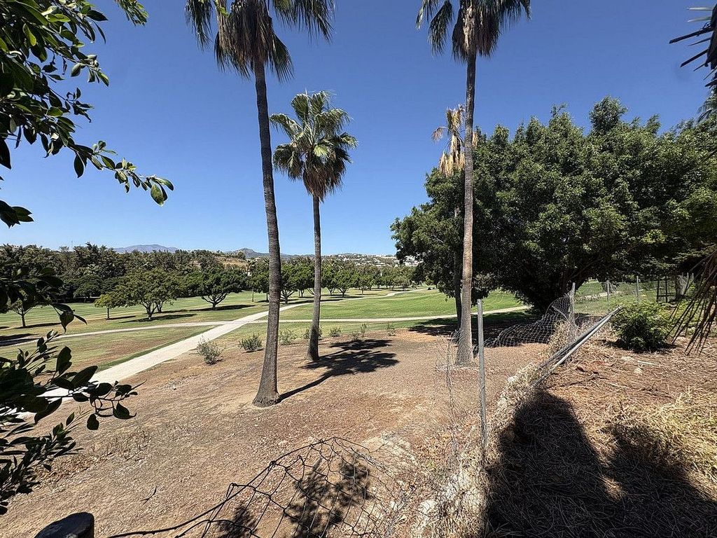 Frontline golf villa renovation project in Los Naranjos, Nueva Andalucia, Marbella