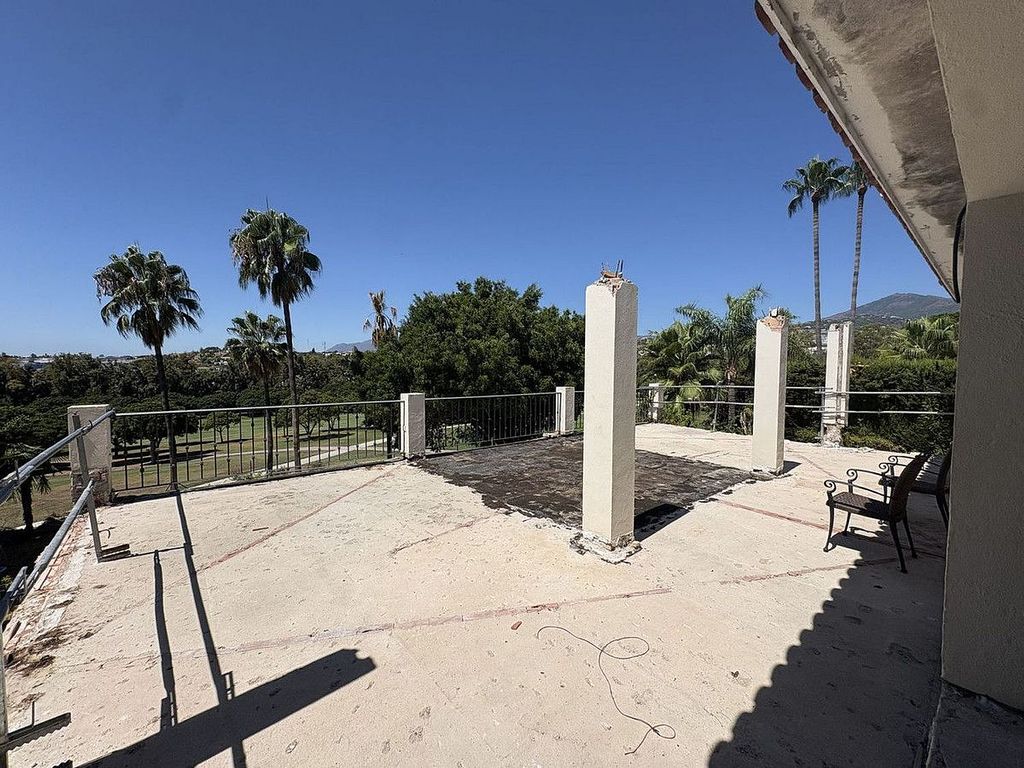 Frontline golf villa renovation project in Los Naranjos, Nueva Andalucia, Marbella