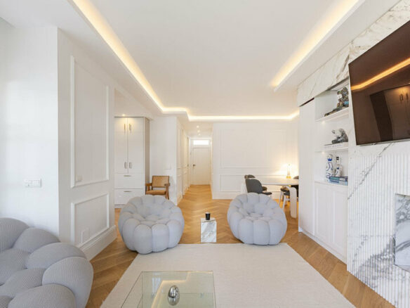 FOR SALE 🏡 Refurbished Garden Apartment in a Gated Community – Nueva Andalucía, Marbella 🇪🇸