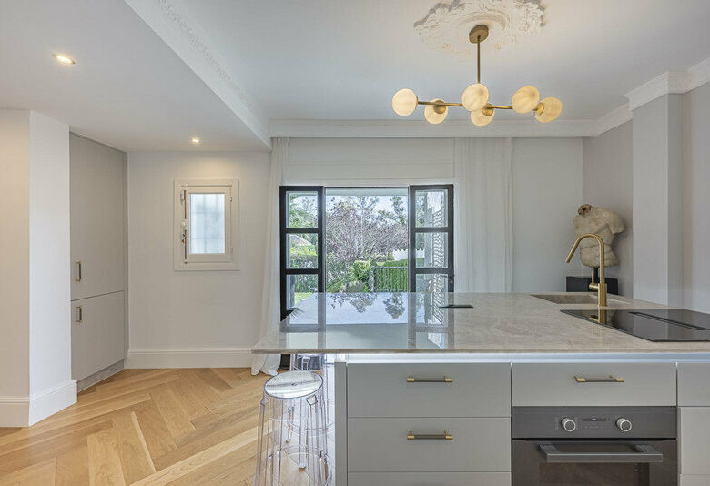 FOR SALE 🏡 Refurbished Garden Apartment in a Gated Community – Nueva Andalucía, Marbella 🇪🇸