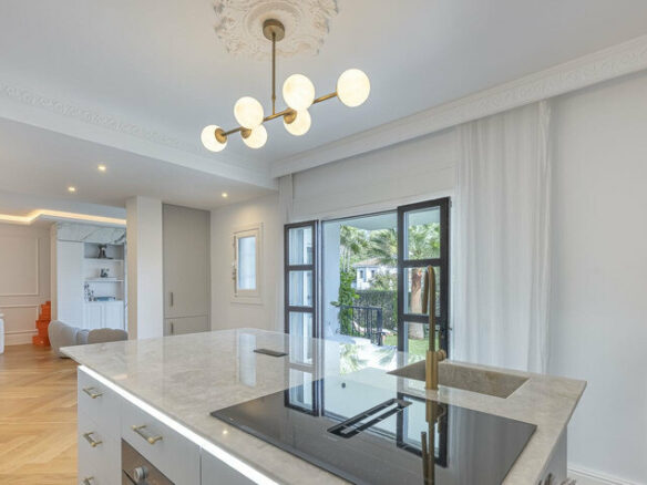 FOR SALE 🏡 Refurbished Garden Apartment in a Gated Community – Nueva Andalucía, Marbella 🇪🇸